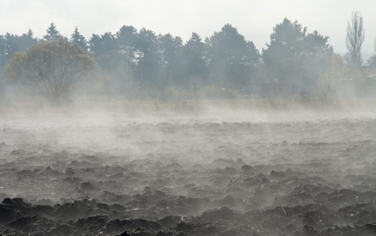 L'impatto Dell'evaporazione Sul Clima E Sul Ciclo Dell'acqua