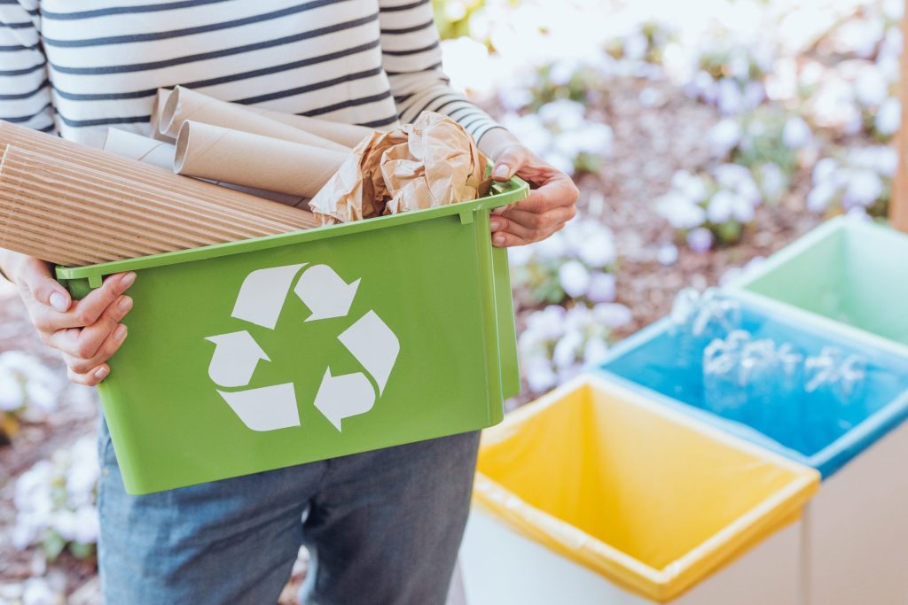 datos asombrosos sobre el ahorro energetico y ambiental al reciclar papel